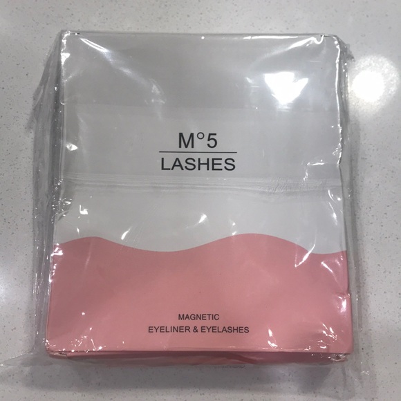 Magnetic Eyelashes - Picture 6 of 6